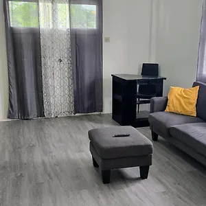 Amiah's - Spacious Two Bedroom In St George St. George's